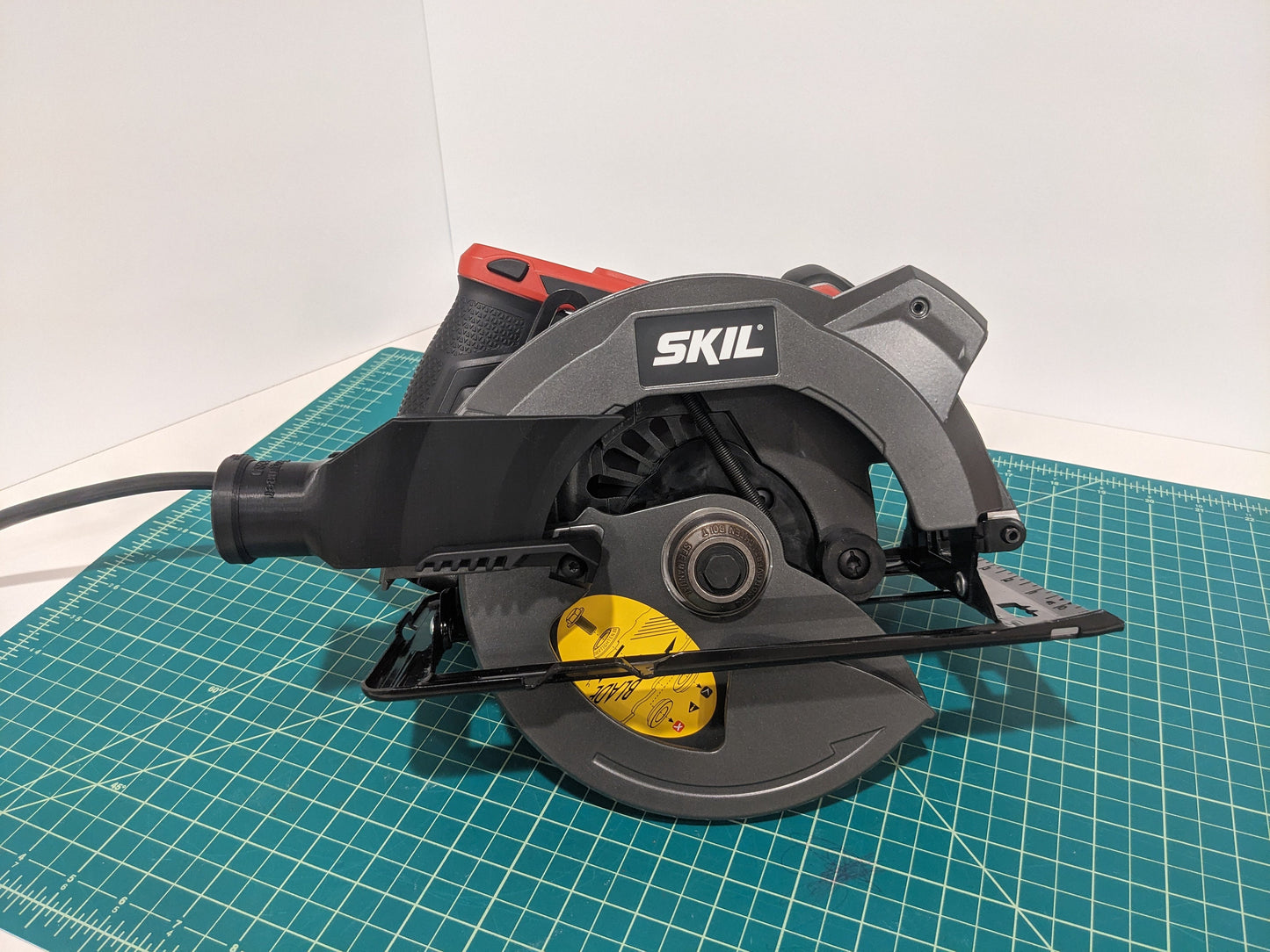Skil 5280 7-1/4" Corded Circular Saw Vacuum Adapter
